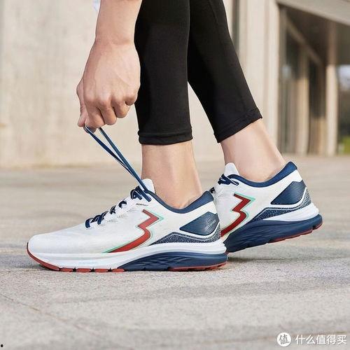 最新跑鞋爆料图片高清,最新高清爆料图曝光,科技与时尚的完美融合 第2张 最新跑鞋爆料图片高清,最新高清爆料图曝光,科技与时尚的完美融合 第2张